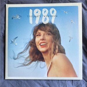 1989 (Taylor’s Version) Blue Vinyl